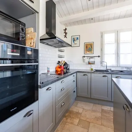 ヴィラ Maison Familiale Avec Piscine Pour 9 Personnes - Fr-1-835-4