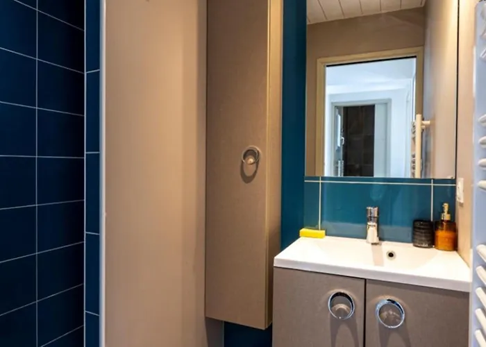 Villa Maison Familiale Avec Piscine Pour 9 Personnes - Fr-1-835-4