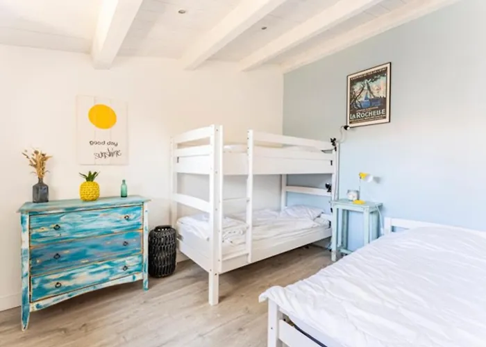 Maison Familiale Avec Piscine Pour 9 Personnes - Fr-1-835-4