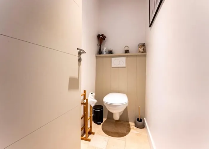 Maison Familiale Avec Piscine Pour 9 Personnes - Fr-1-835-4