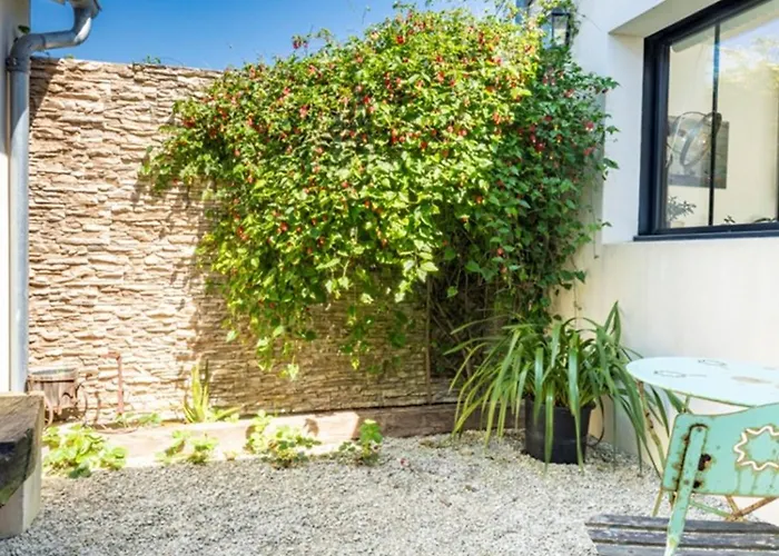 Maison Familiale Avec Piscine Pour 9 Personnes - Fr-1-835-4 Villa *